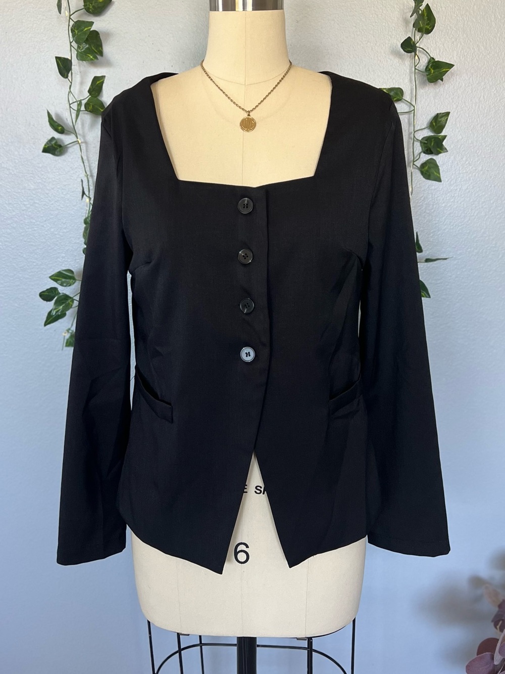 Women's Black Square-Neck Button Front Blazer